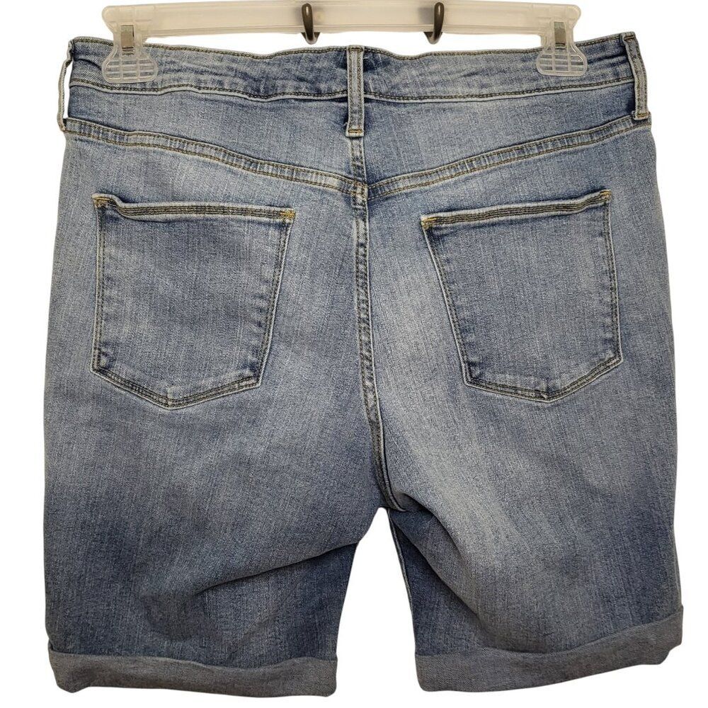 Universal Thread High Rise Bermuda Shorts - Picture 2 of 5